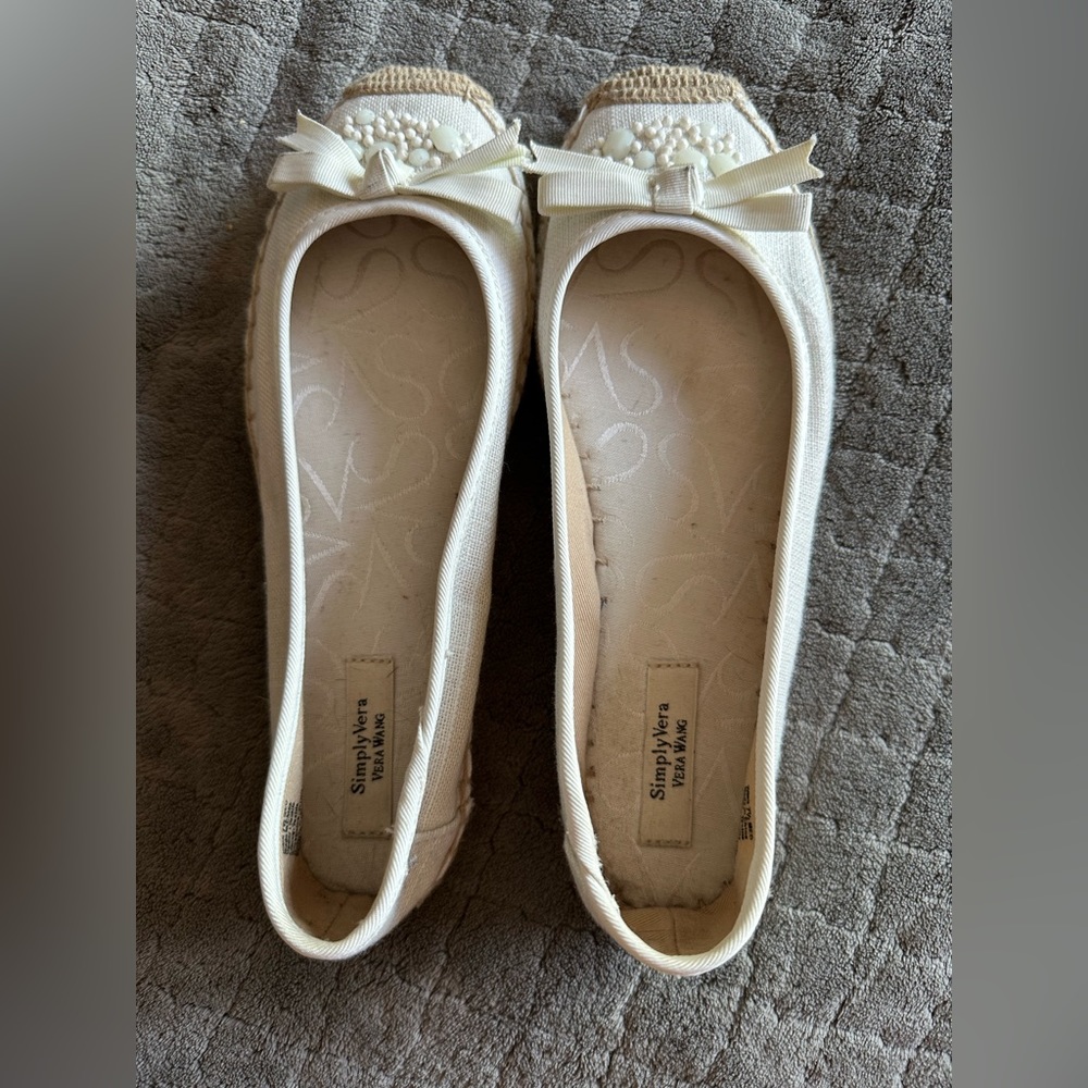 Vera Wang Ballet Flats